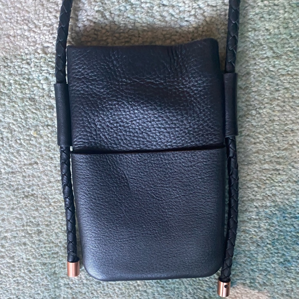Leather mobile crossbody